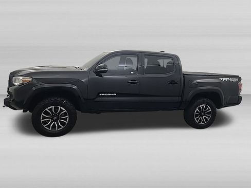 Used 2022 Toyota Tacoma TRD Sport AWD/4WD image 8