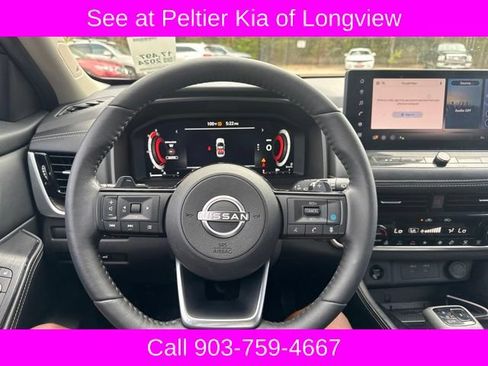 Used 2024 Nissan Rogue Platinum w/ Platinum Premium Package AWD/4WD image 15