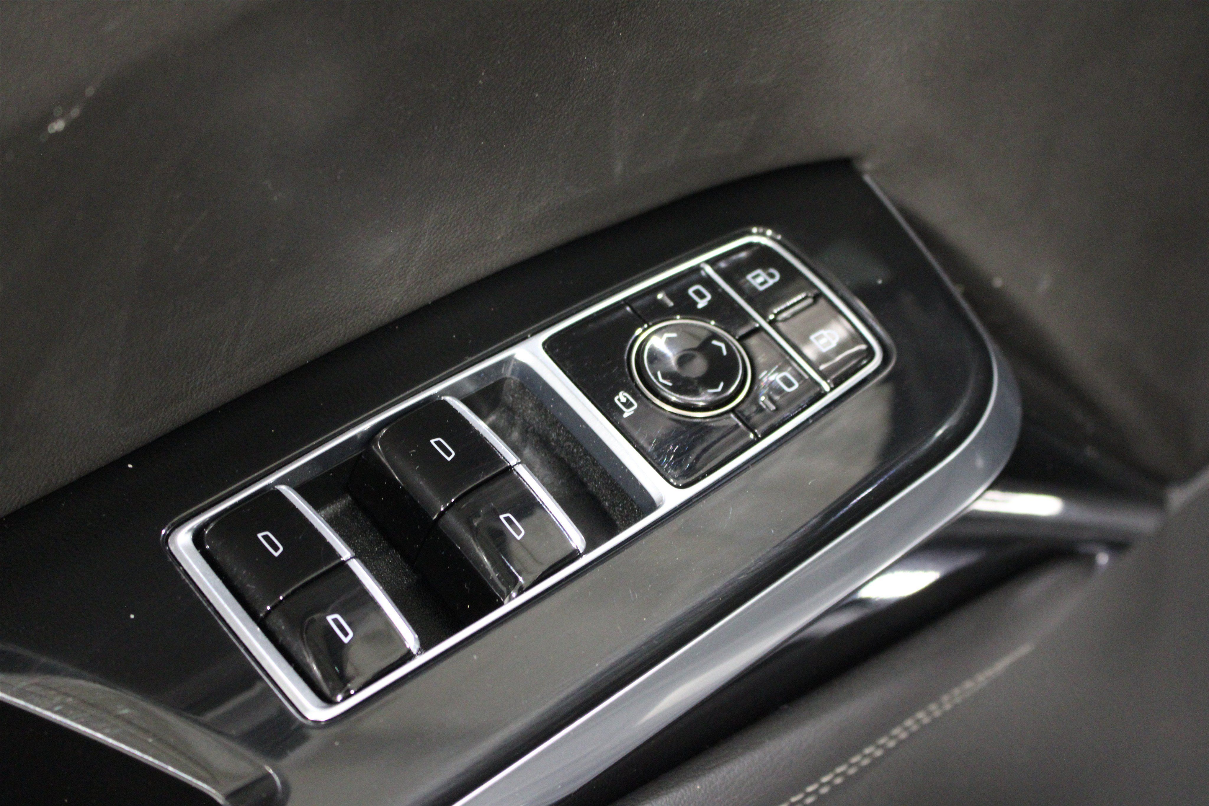 Used 2026 Cadillac Escalade Sport w/ Touring Package AWD/4WD image 7