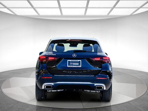 Used 2025 Mercedes-Benz GLA 250 image 4