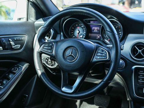 Used 2019 Mercedes-Benz GLA 250 image 31