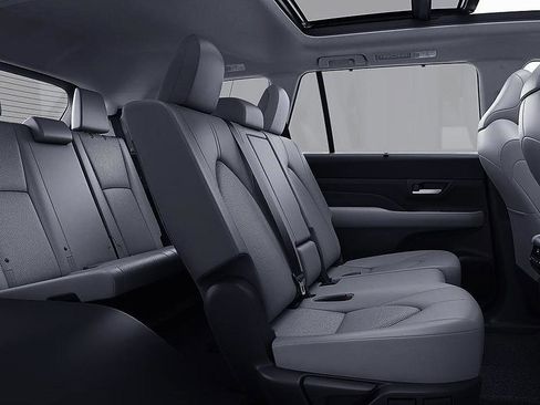 New 2026 Toyota Grand Highlander XLE FWD image 25