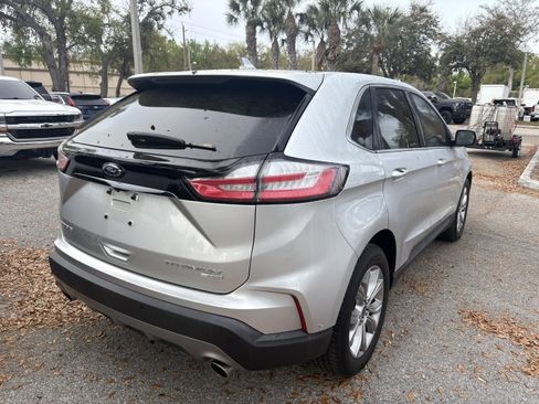 Used 2019 Ford Edge Titanium w/ Equipment Group 301A image 7