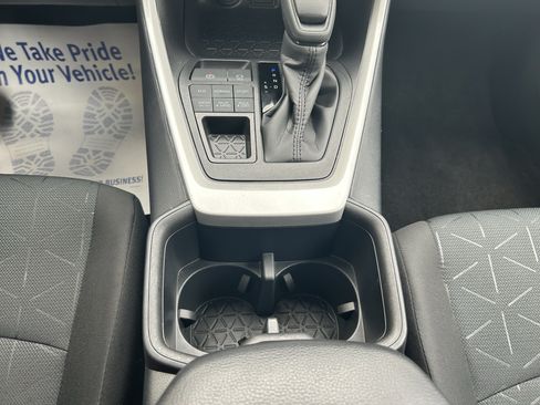 Certified 2025 Toyota RAV4 XLE AWD/4WD image 24