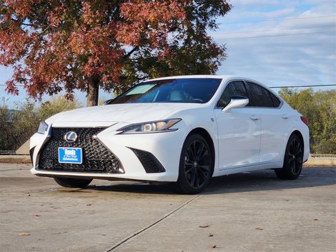 Used 2022 Lexus ES 350 F Sport image 3