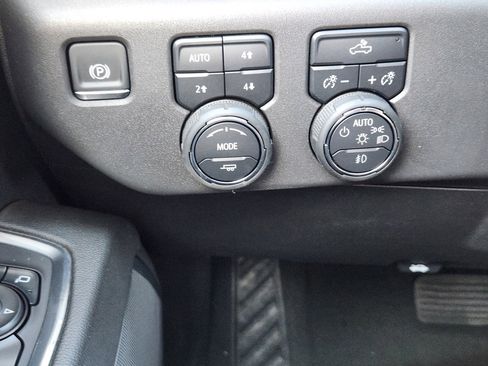 Certified 2025 Chevrolet Silverado 1500 LT Trail Boss image 23