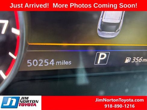 Used 2017 Nissan Murano SL w/ Cargo Package FWD image 8