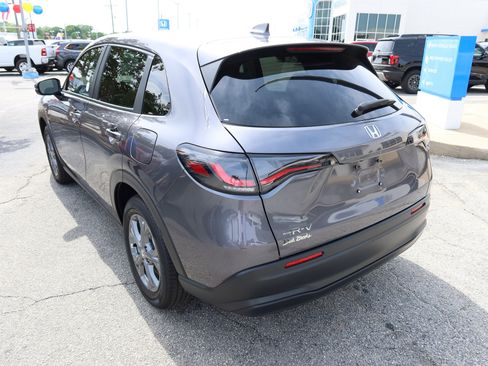 Certified 2026 Honda HR-V LX image 7