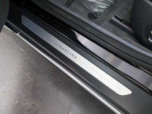 Used 2023 Lucid Air Pure AWD/4WD image 22