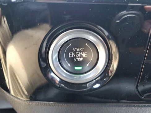 Used 2024 GMC Sierra 1500 SLE AWD/4WD image 30