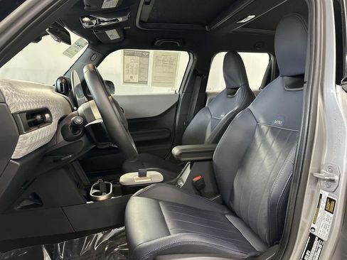 Certified 2025 MINI Cooper S image 10