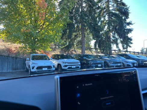 Used 2025 Toyota RAV4 LE image 18