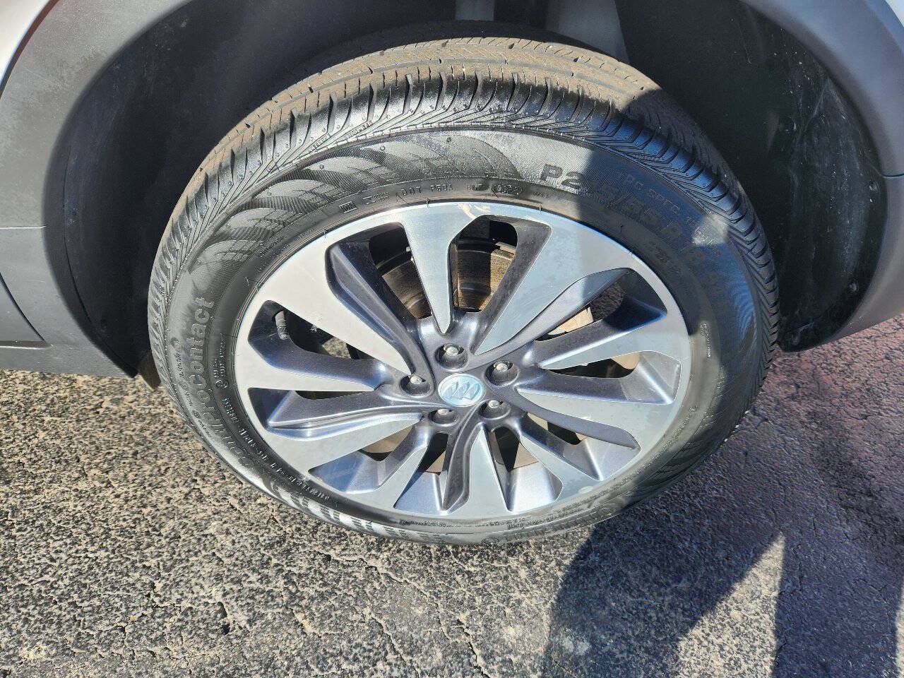 Used 2022 Buick Encore Preferred w/ Safety Package AWD/4WD image 10