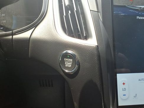 Certified 2022 Ford Edge ST-Line AWD/4WD image 20
