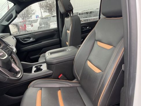 Used 2023 GMC Yukon AT4 w/ AT4 Premium Plus Package image 9