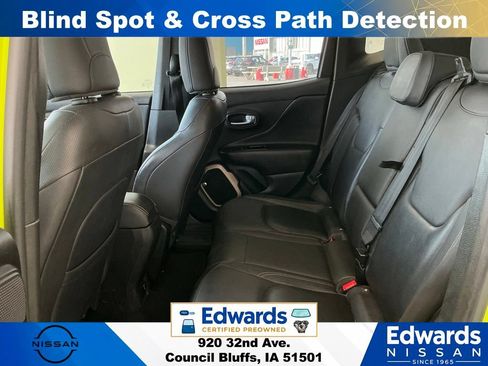 Used 2017 Jeep Renegade Limited AWD/4WD image 18