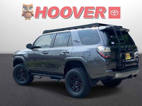 Used 2023 Toyota 4Runner TRD Off-Road Premium w/ Moonroof Package AWD/4WD image 10