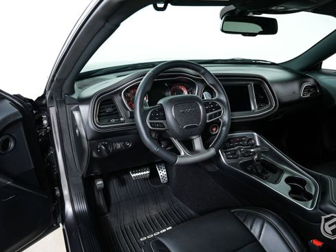 Used 2022 Dodge Challenger SRT Hellcat w/ Plus Package image 36