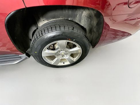 Used 2018 Chevrolet Tahoe LT image 11