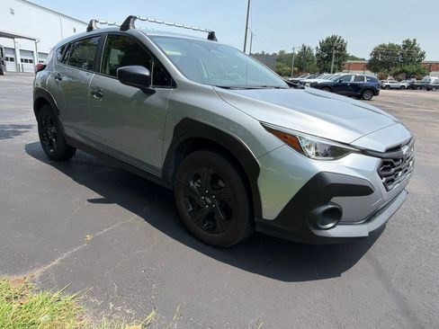 Used 2024 Subaru Crosstrek 2.0i AWD/4WD image 2