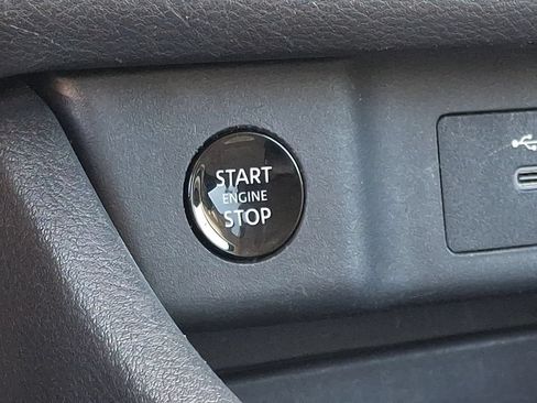 Used 2024 Nissan Rogue S AWD/4WD image 22