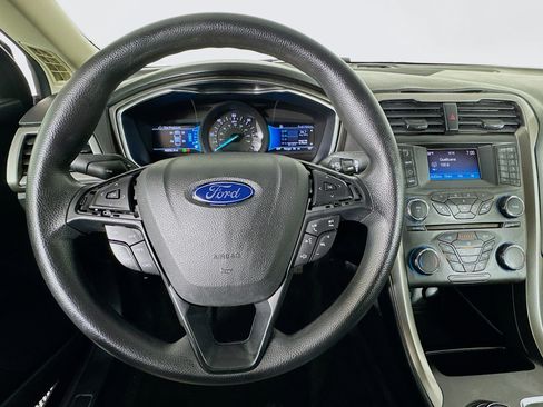 Used 2018 Ford Fusion S FWD image 11