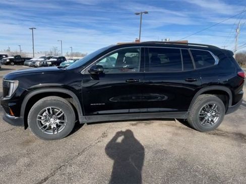 Used 2025 GMC Acadia Elevation image 7