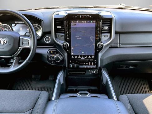 Used 2023 RAM 1500 Big Horn AWD/4WD image 11
