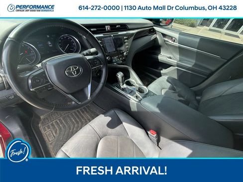 Used 2019 Toyota Camry XLE w/ Navigation Package FWD image 19
