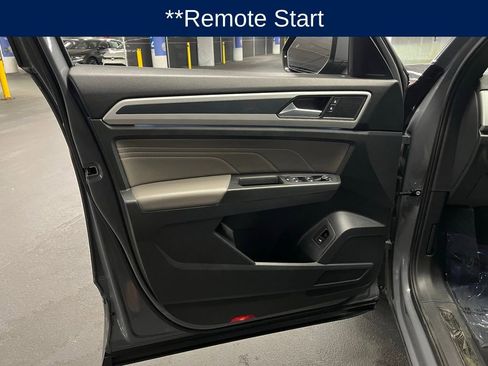 Used 2022 Volkswagen Atlas Cross Sport SEL R-Line image 18