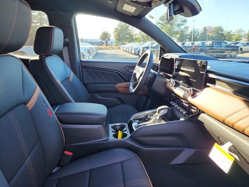 New 2026 GMC Canyon AT4 image 6