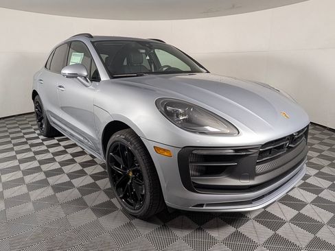 New 2026 Porsche Macan GTS AWD/4WD image 9