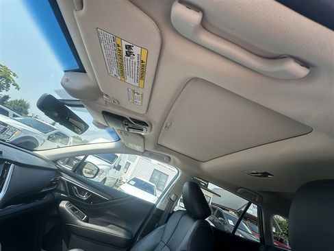 Used 2021 Subaru Outback Limited AWD/4WD image 38