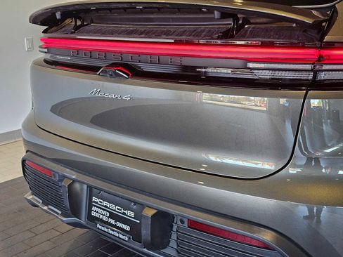 Used 2024 Porsche Macan 4 Electric image 22