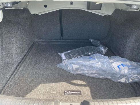 Certified 2025 Volkswagen Jetta Sport image 10