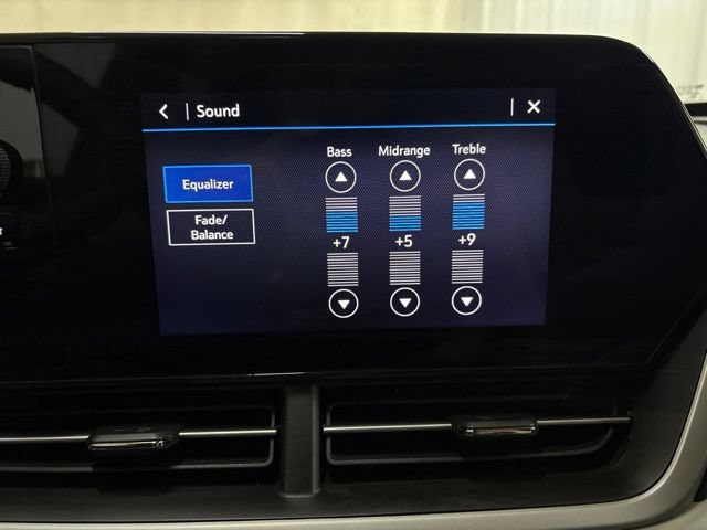 Used 2024 Chevrolet Trax RS FWD image 36