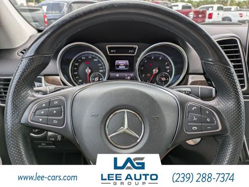 Used 2019 Mercedes-Benz GLE 400 4MATIC w/ Premium 3 Package image 28