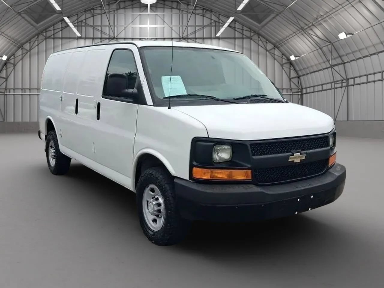 Used 2015 Chevrolet Express 2500 RWD image 7