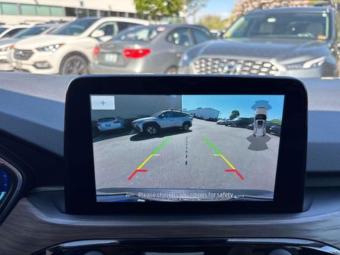 Used 2020 Ford Escape Titanium FWD image 26