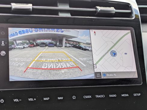 Certified 2024 Hyundai Tucson SEL w/ Convenience Package FWD image 17