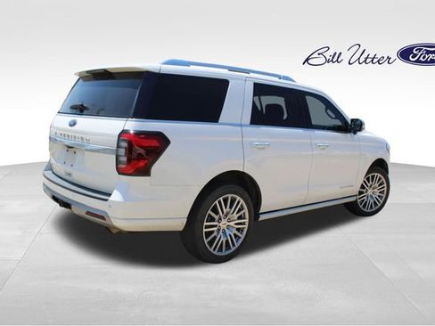 Used 2023 Ford Expedition Platinum AWD/4WD image 5