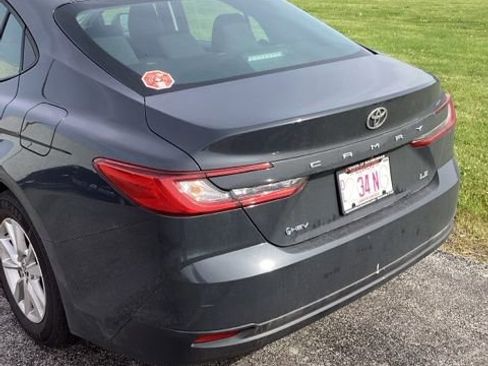Certified 2025 Toyota Camry SE FWD image 9