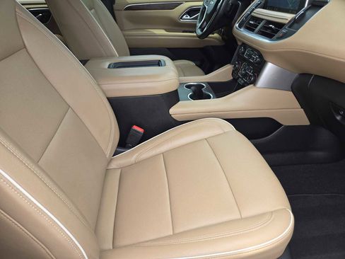 Certified 2021 Chevrolet Tahoe Premier w/ Premium Package AWD/4WD image 14