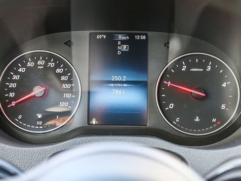 Used 2024 Mercedes-Benz Sprinter 2500 image 22