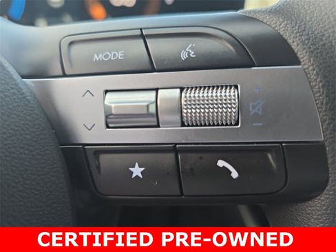 Used 2025 Hyundai Tucson SE image 18