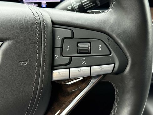 Used 2024 Cadillac Escalade ESV Sport Platinum w/ LPO, ONYX Package AWD/4WD image 37