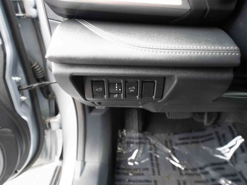 Used 2023 Subaru Outback Limited AWD/4WD image 11