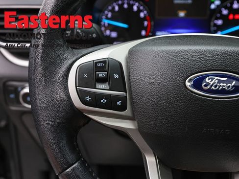 Used 2022 Ford Explorer XLT w/ Equipment Group 202A AWD/4WD image 15