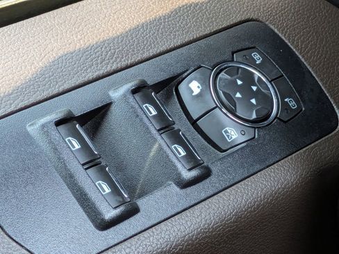 Used 2018 Ford F150 King Ranch w/ Equipment Group 601A Luxury AWD/4WD image 26