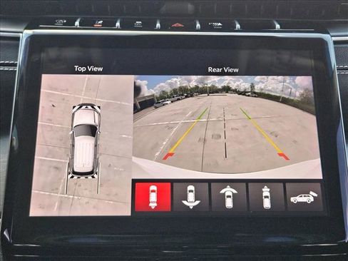 Used 2023 Jeep Grand Cherokee L Limited w/ Luxury Tech Group II image 15